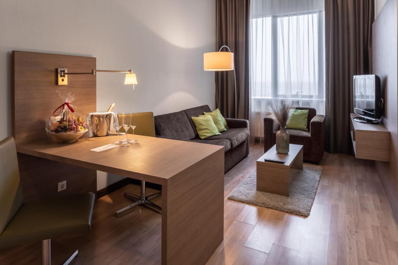 Ramada Encore Kyiv Exterior photo
