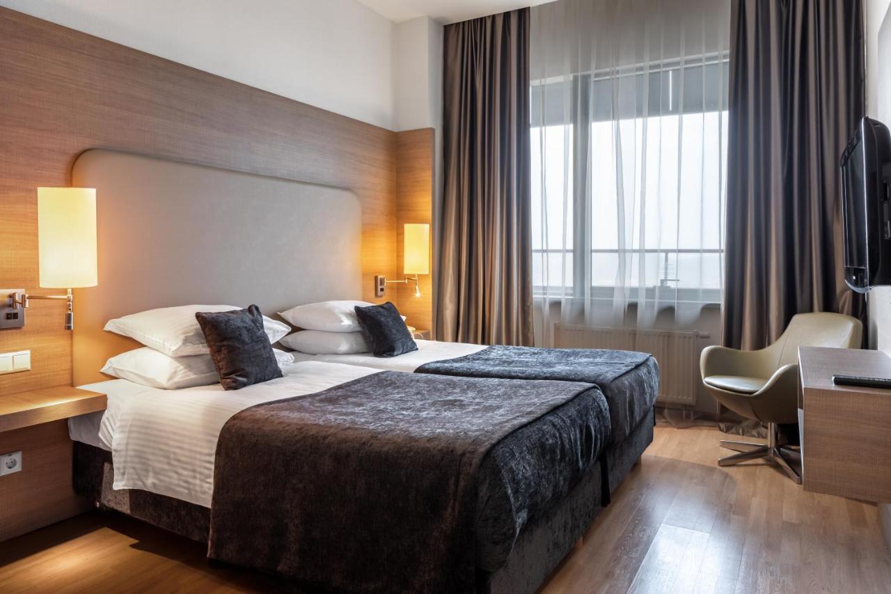 Ramada Encore Kyiv Exterior photo